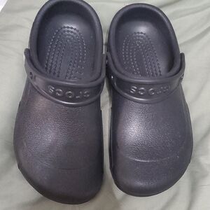 CROCS Womens Size 7 Mens Size 5 Black Crocs Shoes